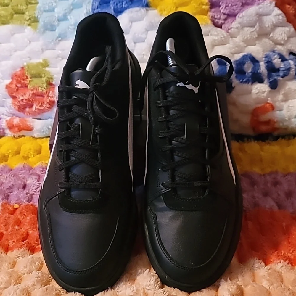 Puma DC Past Low Top Mens Casual Shoe Black White 373021-08 Size 11‎ Like New!